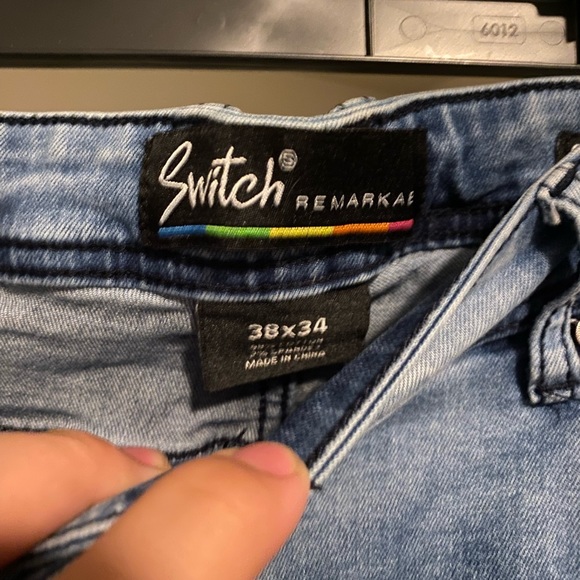 Paint Styled Skinny Jeans - Picture 3 of 3